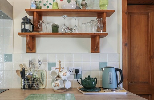 Bont Newydd Cottage | Lily Cottage