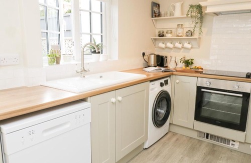 Sheriff Hutton House | Lily Cottage