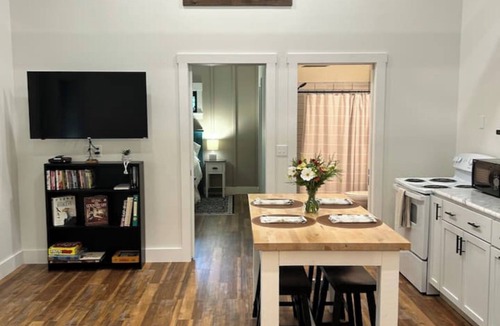 Ithaca House | Lily Hill VRBO