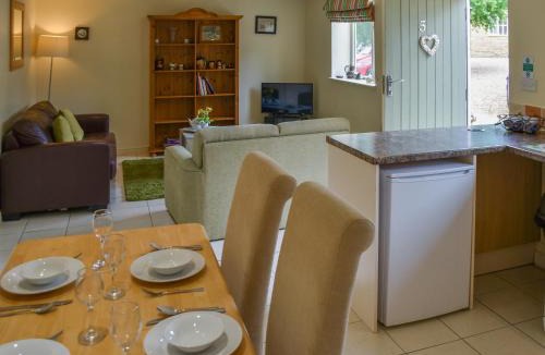 Nassington House | Lily Pad 5 - Uk43913