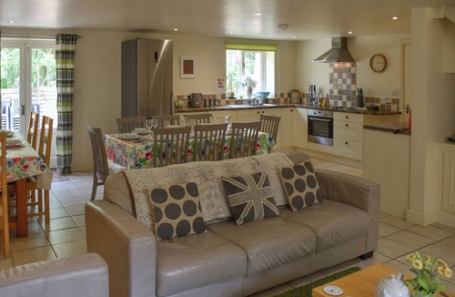 Nassington Cottage | Lily Pad 7 - UK43916