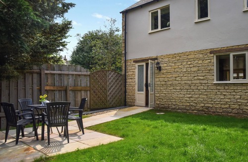 Nassington Cottage | Lily Pad 8 - UK43918