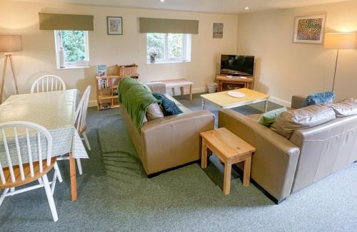 Nassington House | Lily Pad 9 - Uk43919