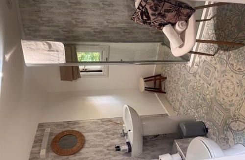 Pitchcombe Ski Chalet | Lily pad Lodge