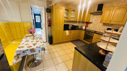 Thamesmead East House | Lily's Home