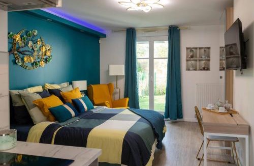 Saint-Pierre-du-Perray Apartment | LILYA HOUSE