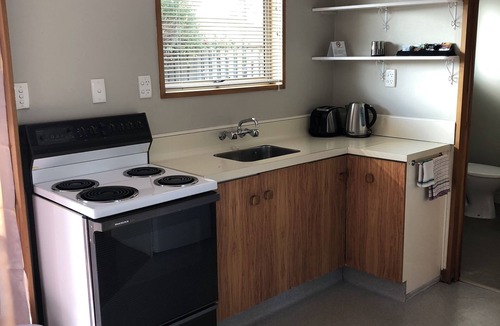 Rangiora Hotel | Lilybrook Rangiora Motel