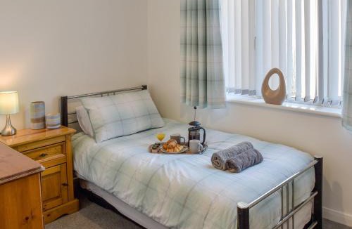 Scratby House | Lilypots