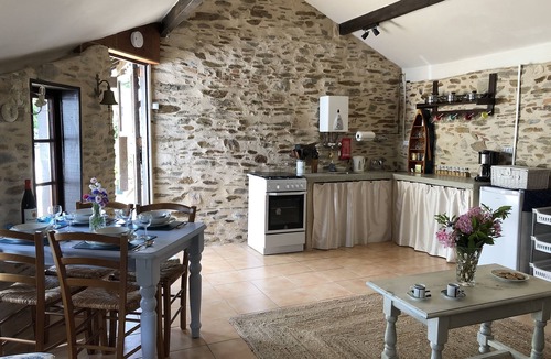 Chalais House | Lime Tree 1 Bedroom Gite