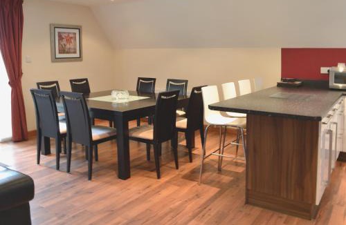 Dunfermline House | Lime Tree Cottage