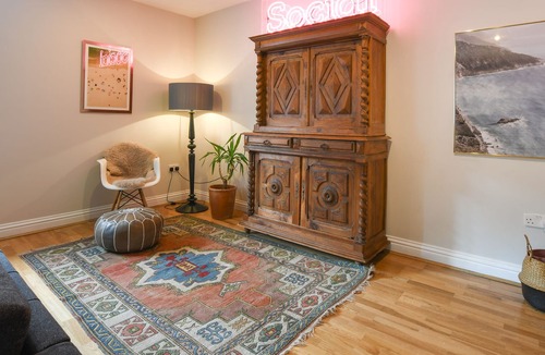 Blythburgh Cottage | LIME TREE COTTAGE, pet friendly, with pool in Southwold