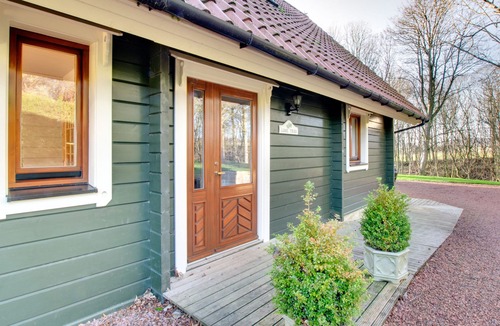 Morpeth Cottage | LIME TREE LODGE, family friendly, with a garden in Swarland