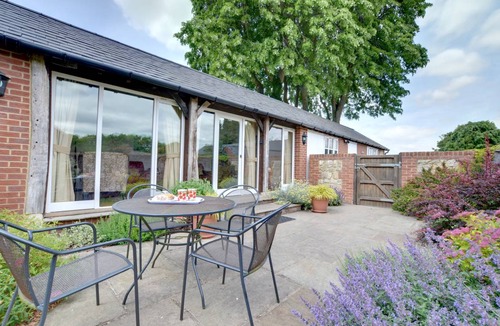 Nettlestead Cottage | Lime Trees