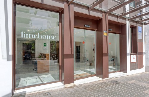 Sarria Apartment | Limehome Barcelona Carrer de Fontcoberta