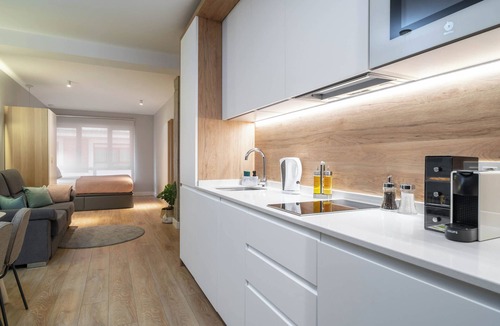 Castanos Apartment | Limehome Bilbao Tristan de Leguizamon