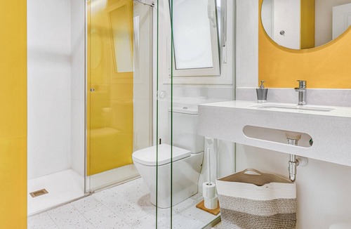 Haro Apartment | limehome Haro | 1-Bedroom Apartment with Balcony