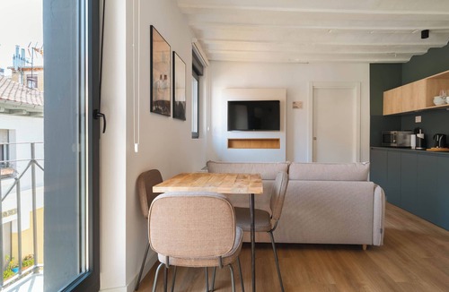 Old Town Apartment | Limehome Pamplona Hilarión Eslava