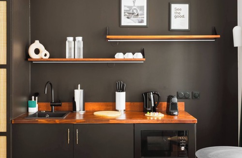 Quartier des Grandes-Carrieres Hotel | Limehome Paris Montmartre