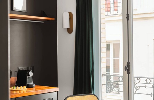 Quartier des Grandes-Carrieres Hotel | Limehome Paris Montmartre