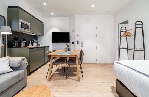 Casco Viejo Apartment | Limehome Vitoria Palacio Álava-Velasco