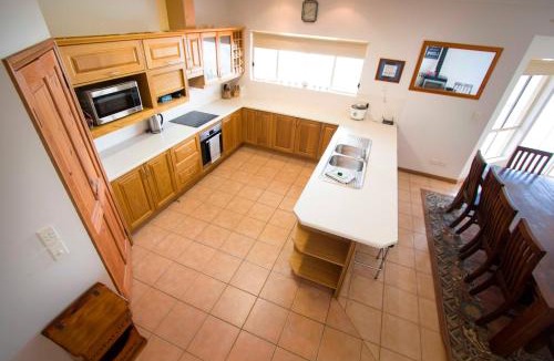 Seymour House | Limestone Ridge