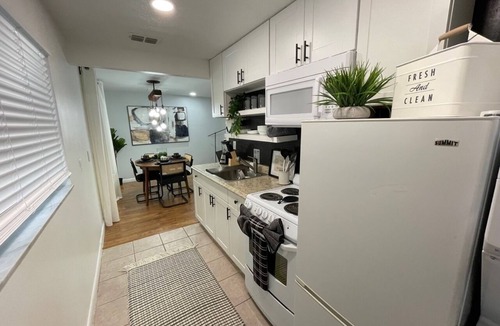 Lake Mary Cottage | Limited Nights Open Luxe, Cozy & Poolside Magic