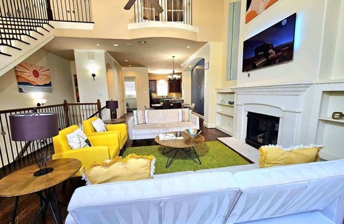 Woodlake - Briar Meadow House | Limited Spring Rodeo Offer | 3BR Near Galleria