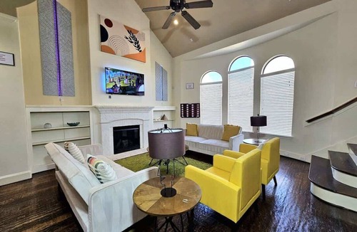 Woodlake - Briar Meadow House | Limited Spring Rodeo Offer | 3BR Near Galleria