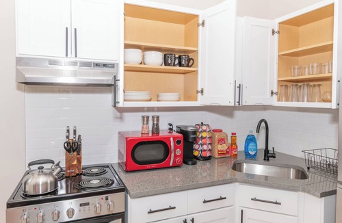 Albany Apartment | Limited Time Listing