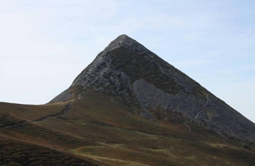 Cheylade Cottage | Limon cottage, Puy Mary