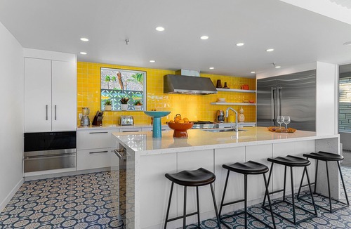 Warm Sands Hotel | Limon Palm Springs