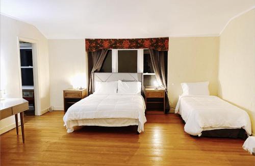 Plainfield House | Lin Wood Retreat