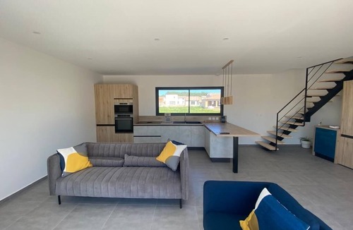 Gallargues-le-Montueux House | Lina's cosy villa