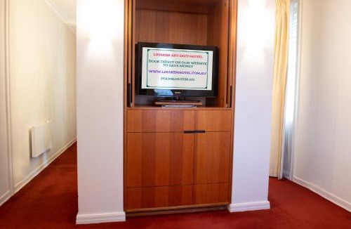 Beechworth Hotel | Linaker Art Deco Motel