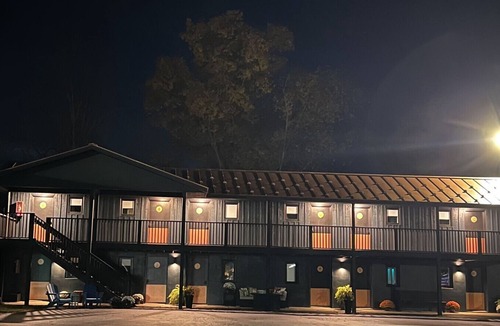 Ellicottville Cabin | Lincoln Boutique Motel- Lower Room #5