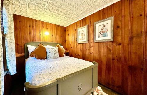 Manns Choice Hotel | Lincoln Motor Court