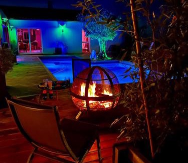 Challans Villa | Lincontournable - Jaccuzi-Piscine-Sauna-Hammam