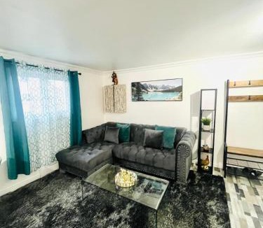 Sherbrooke Apartment | Linda inn - Entire Unit- Sleep 3- Sherbrooke
