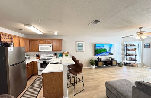 New Braunfels Condo | Linda's Haus | Newly Remodeled | Riverfront