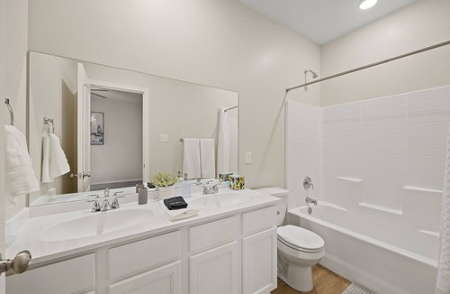 Lindale House | Lindale Charm