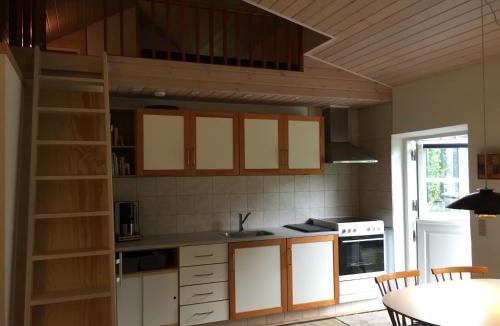 Hejls Apartment | LindegaardApartment - woods and sea