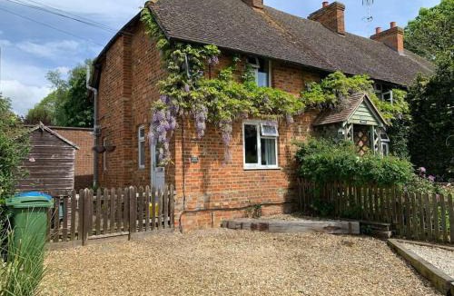 Stowe House | Linden Cottage