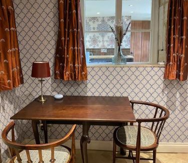 Stroud Apartment | Linden Retreat