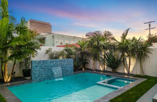 Carthay Circle Apartment | Lindenhurst