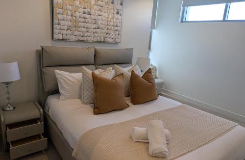 Lindfield Apartment | Lindfield steps to train and shopping