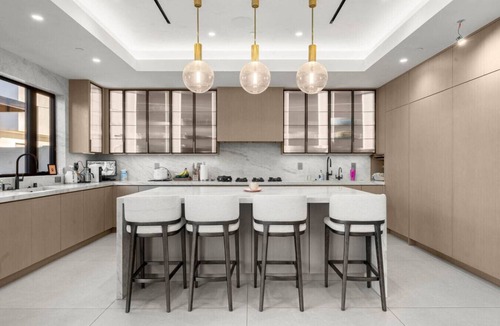 Encino House | Lindley Encino lux central new construction pool