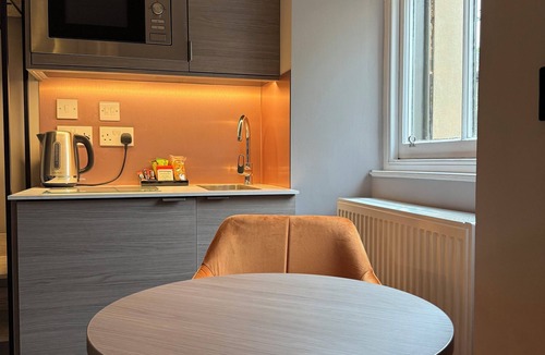 Linlithgow Hotel | Linen Bank