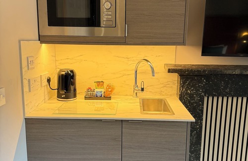 Linlithgow Hotel | Linen Bank