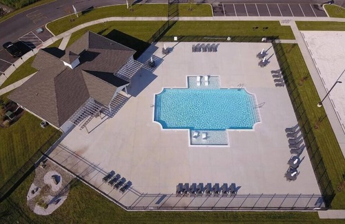 Rehoboth Beach Condo | *LINENS INCLUDED!* First Floor Condo with Community Pool & Bayviews