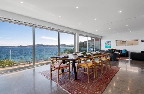 Hilltop Villa | Linger Lakeside